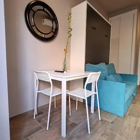 Estudios Lujosos En Triana Apartment Seville